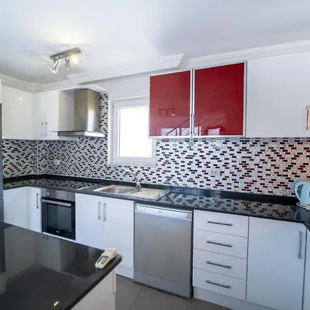 Ovacik Aqua, 4 Yatak Odali, 10 Kisilik Tripleks Muestakil Villa , Ortak Havuzlu Βίλα *